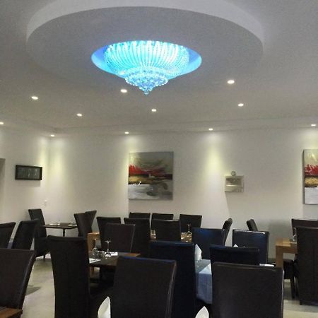 Hotel Restaurant Le Mistral Peipin 외부 사진