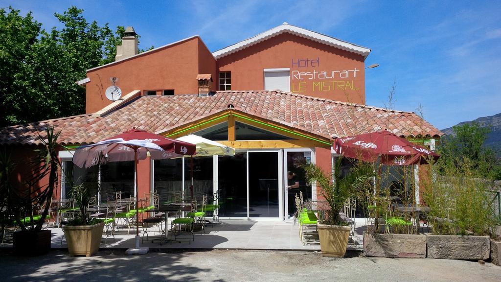 Hotel Restaurant Le Mistral Peipin 외부 사진